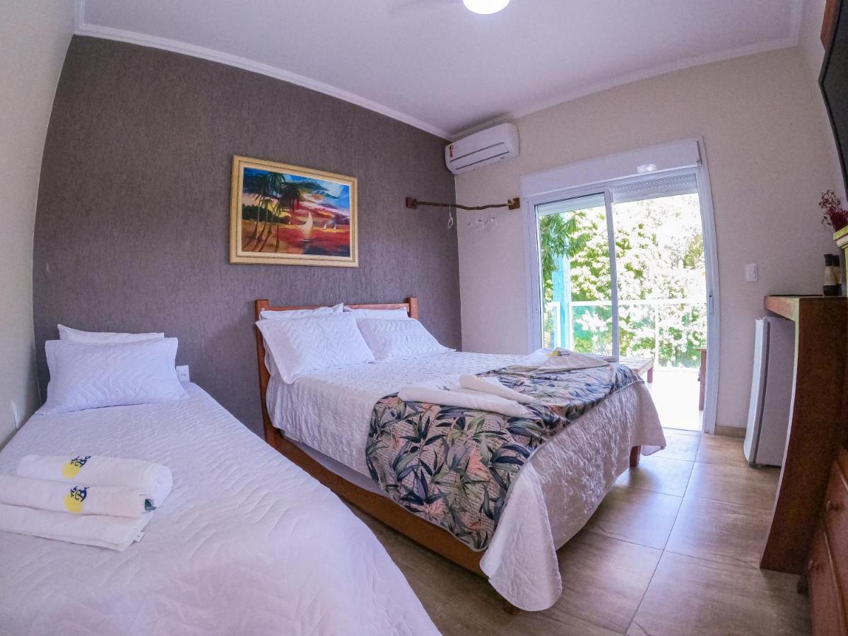 Residencial Aguas De Bare Hotel Сао Себастиао Екстериор снимка