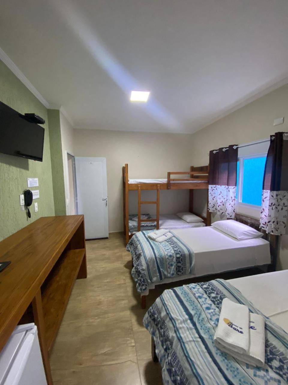 Residencial Aguas De Bare Hotel Сао Себастиао Екстериор снимка