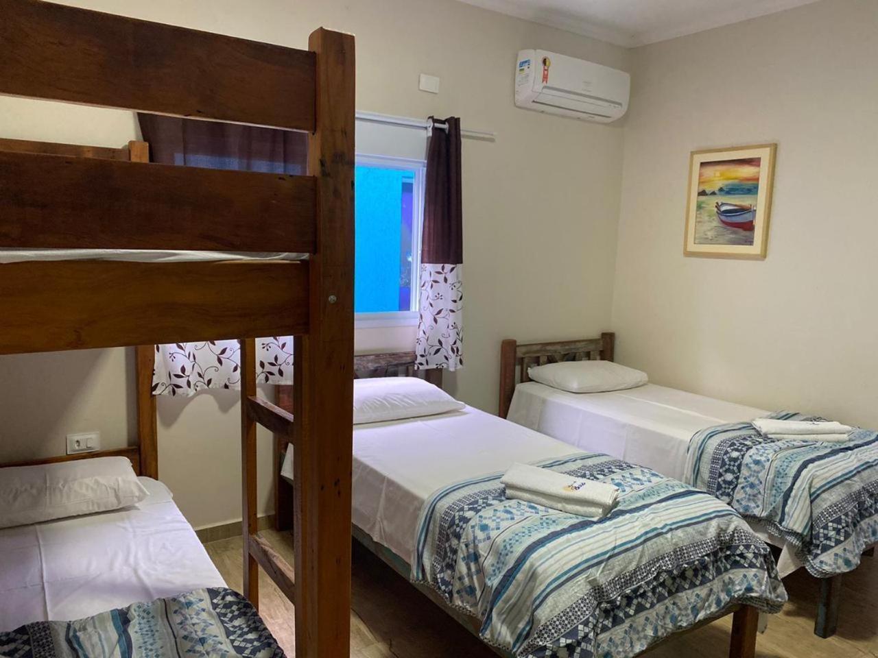 Residencial Aguas De Bare Hotel Сао Себастиао Екстериор снимка